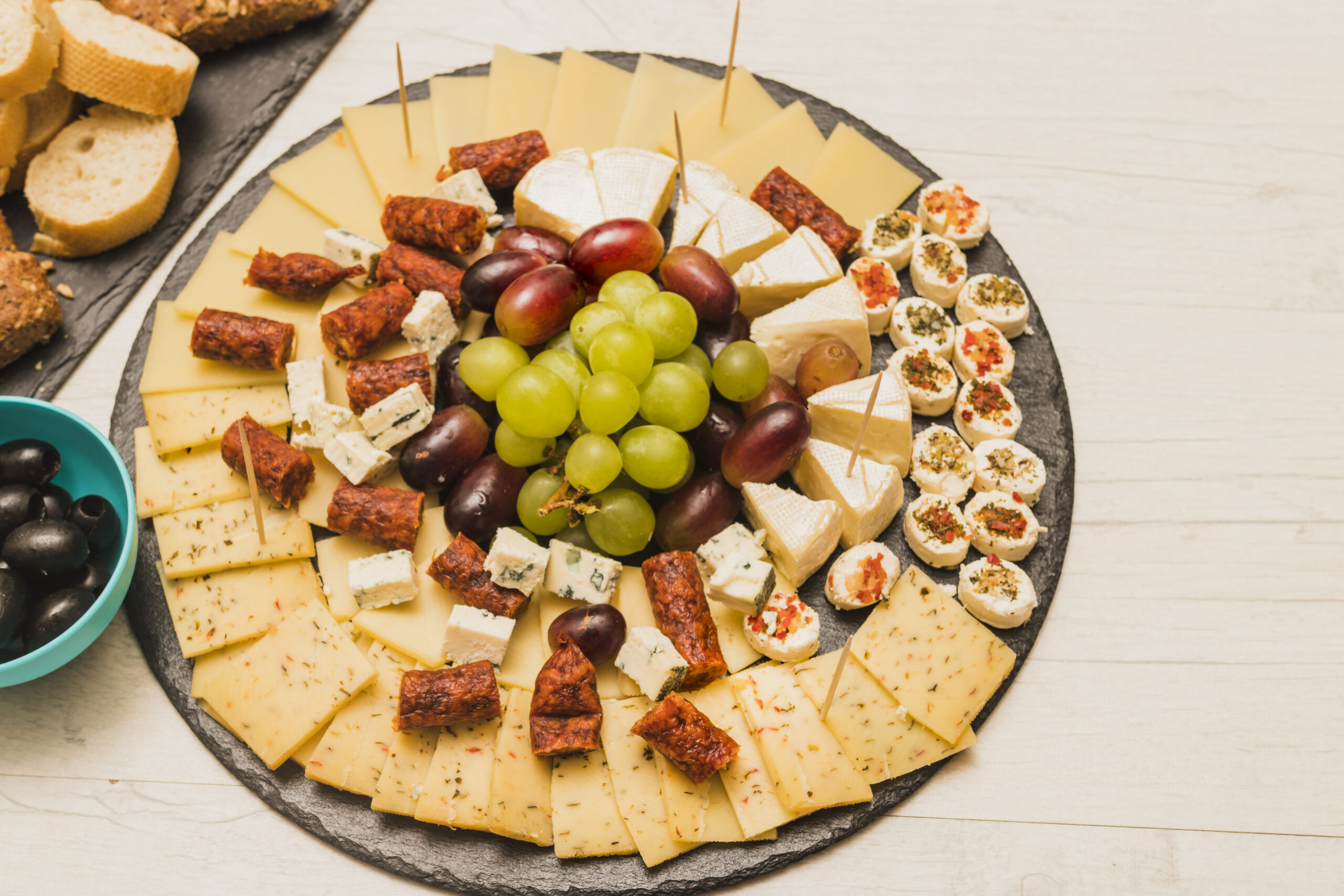 The Perfect Cheese and Cracker Platter: A Guide to Crafting the Ultimate Snack Experience