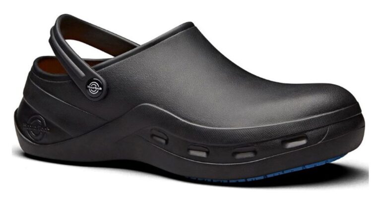 steel toe crocs