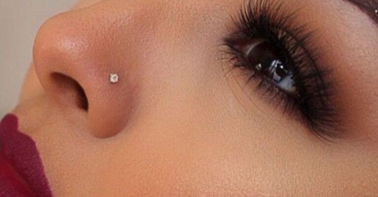 nose stud piercings