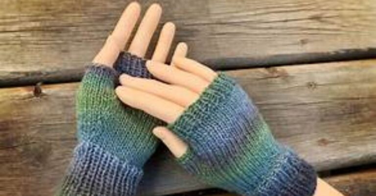 fingerless gloves