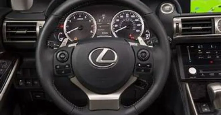 lexus ct play in steering wheel